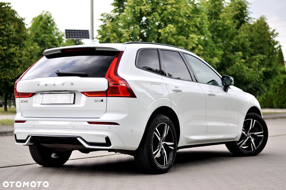 Volvo XC 60 B4 D AWD Ultimate Dark - 9
