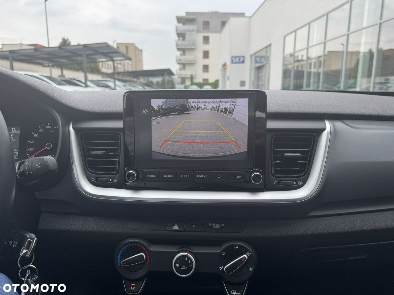 Kia Stonic 1.2 M - 24