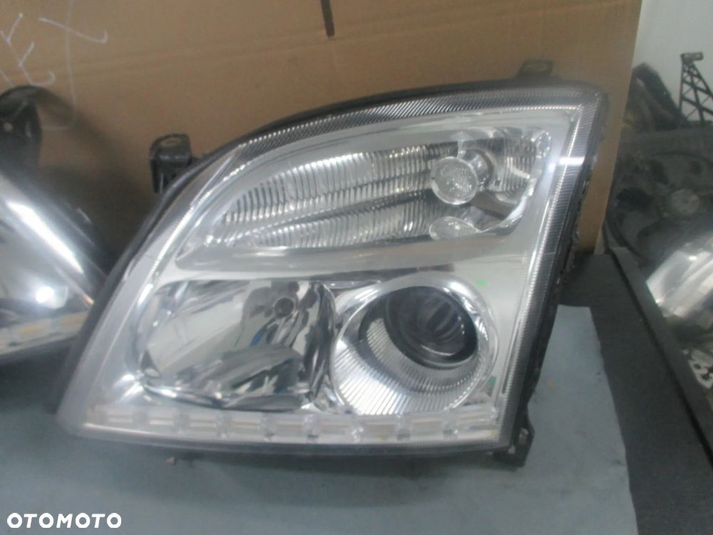 Lampa przednia Vectra C Signum Xenon Hella Europa - 4