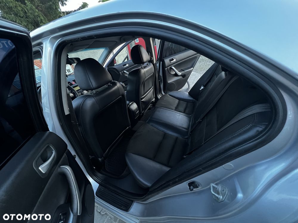 Honda Accord - 4
