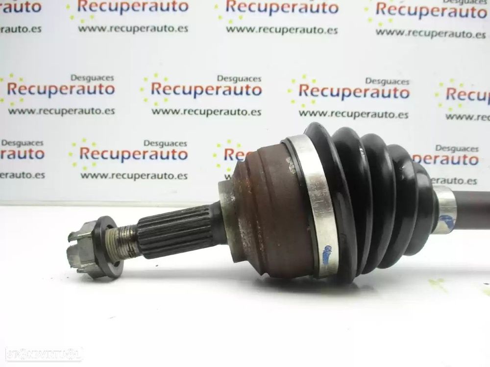 TRANSMISSÃO FRONTAL ESQUERDA DACIA LOGAN MCV II 2017 -391016613R - 1