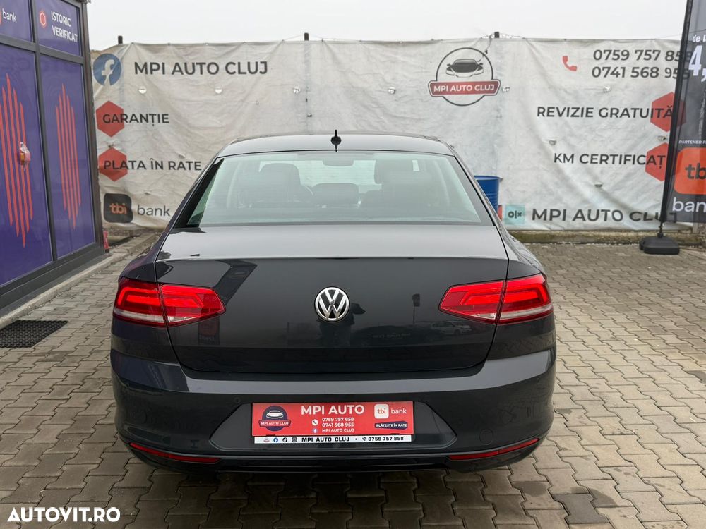 Volkswagen Passat 2.0 TDI DSG Comfortline - 5