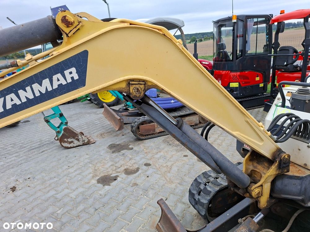 Yanmar B-22 - 21