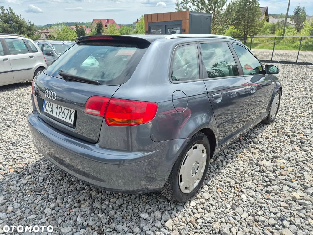Audi A3 Sportback 2.0 TDI DPF S line Sportpaket (plus) - 2