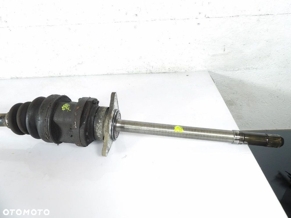 INFINITI G37 PÓŁOŚ LEWA PRZÓD - 2