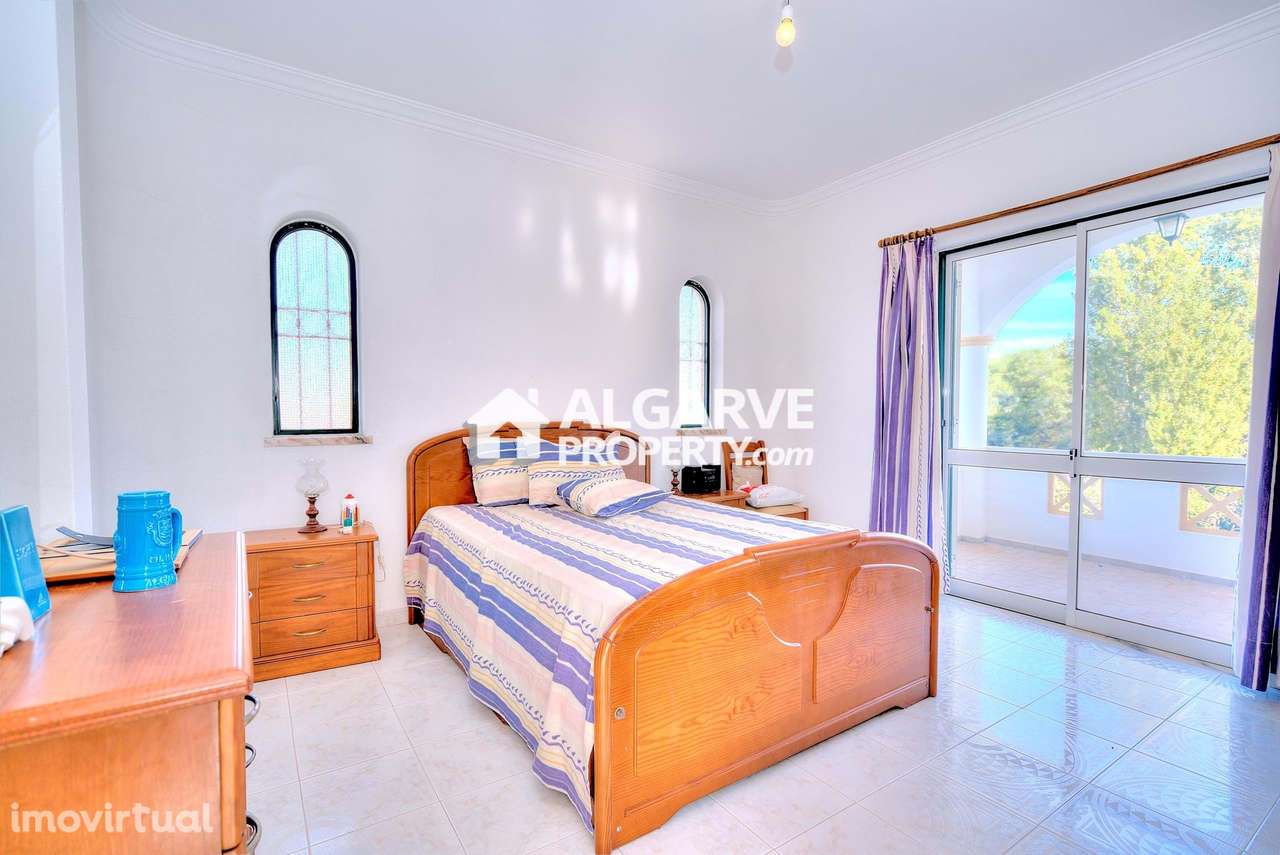 Duas moradias situadas perto do Resort de Golfe  Vila Sol, Algarve - Grande imagem: 3/60