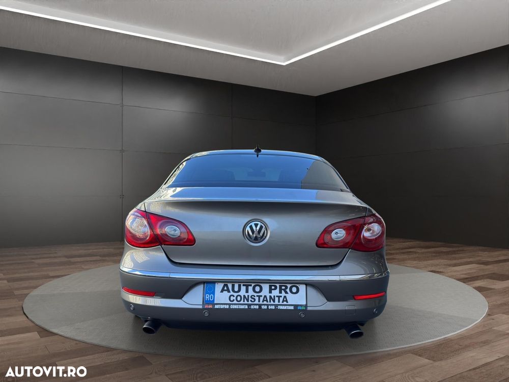 Volkswagen Passat CC - 20
