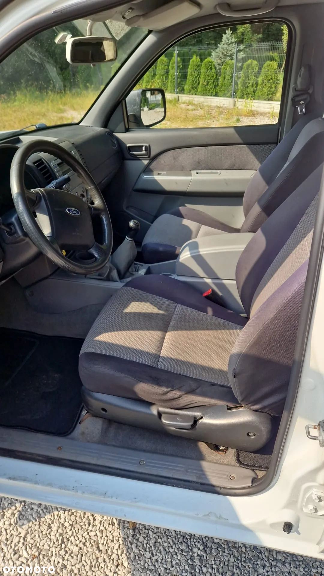 Ford Ranger - 8