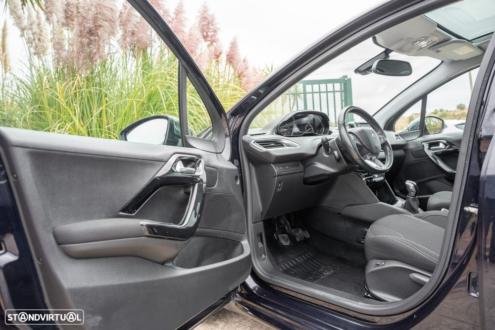 Peugeot 208 1.5 BlueHDi Allure - 15