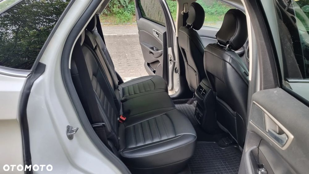Ford Edge - 26