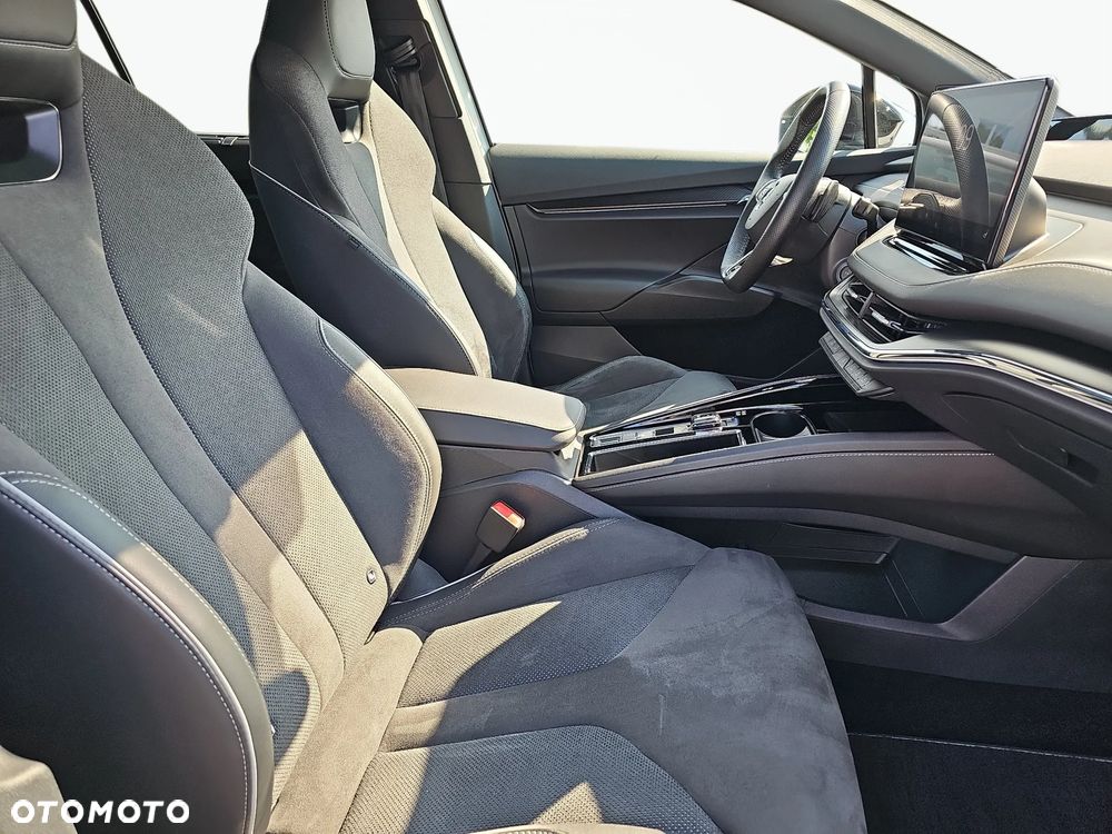 Skoda Enyaq 80x 82kWh Sportline Maxx - 10