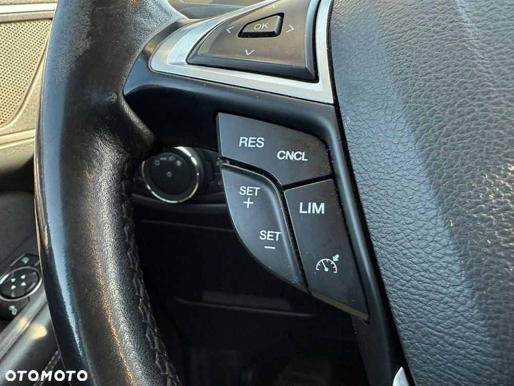 Ford S-Max - 30
