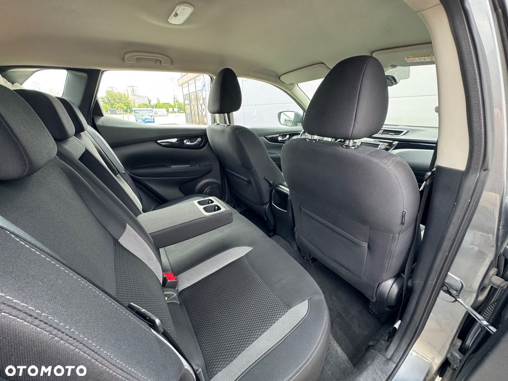 Nissan Qashqai 1.2 DIG-T N-Connecta Xtronic - 10