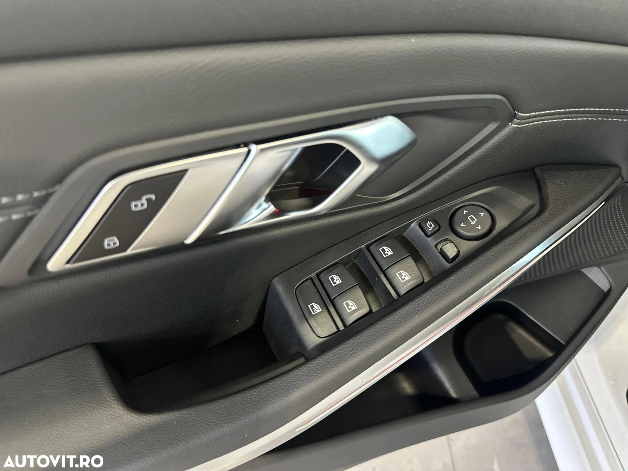 BMW Seria 3 320i xDrive Aut. - 14