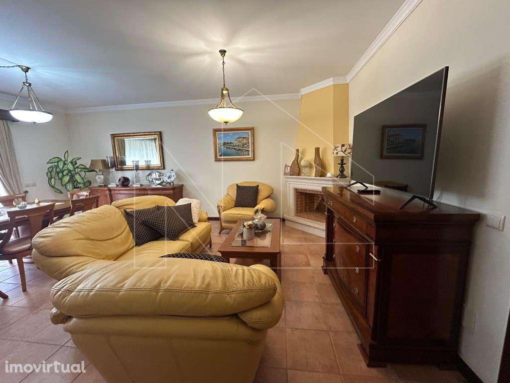 Moradia T4 triplex com jardim e terraço - a 6 minutos de Aveiro - Grande imagem: 2/38