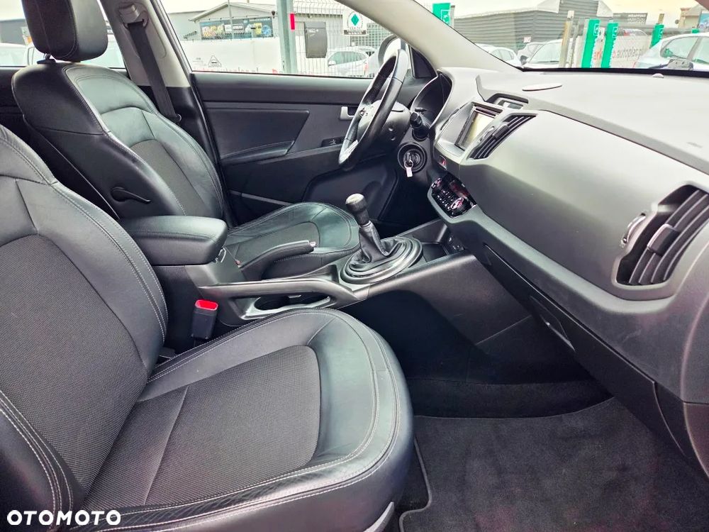 Kia Sportage 2.0 L 2WD - 29