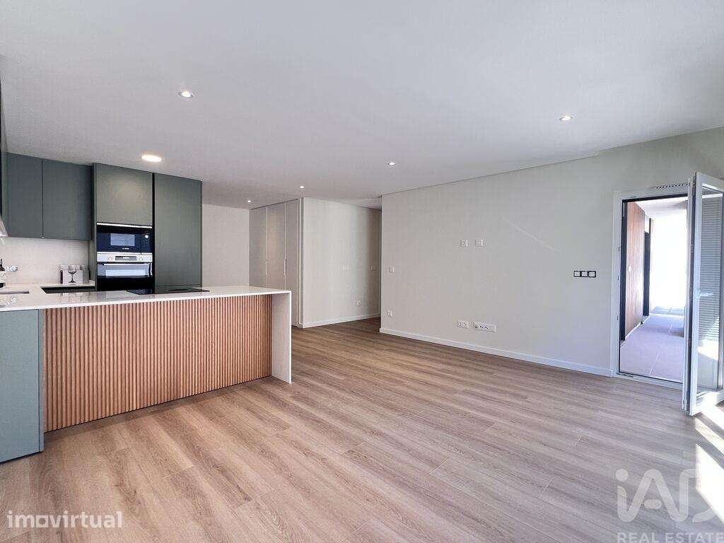 Apartamento T2 em Santa Maria, São Pedro E Matacães de 81,00 m2 - Grande imagem: 3/27