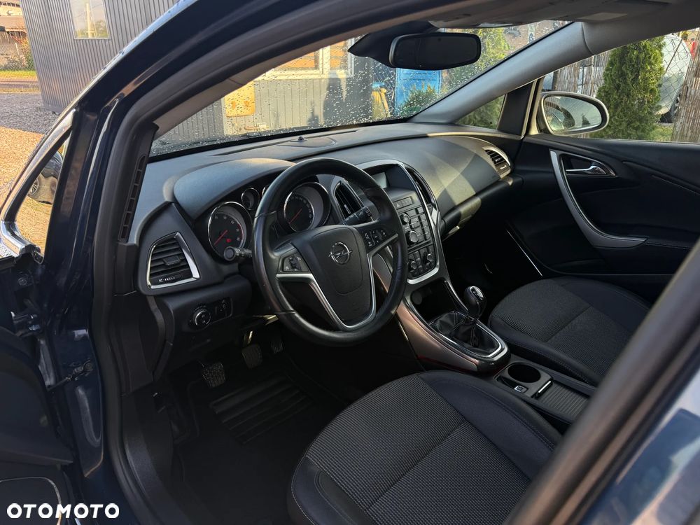 Opel Astra 1.4 Turbo Exklusiv - 9