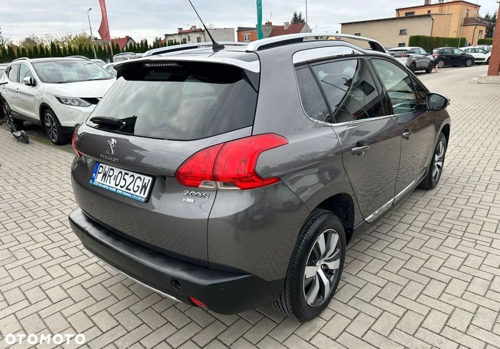 Peugeot 2008 - 4