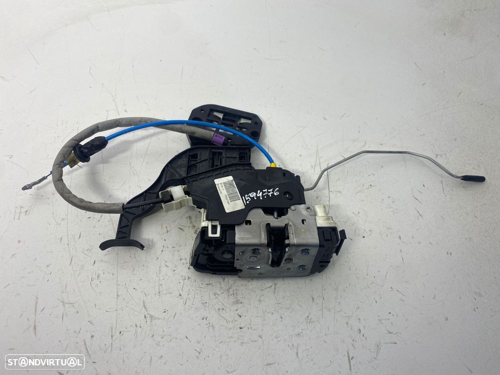 Fecho da porta Dto Frente MERCEDES-BENZ B-CLASS (W246, W242) REF. A1667200635 - 2