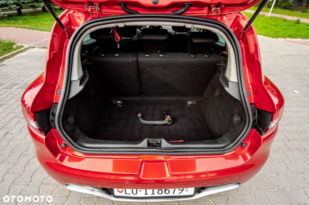 Renault Clio TCe 200 EDC Sport R.S - 38
