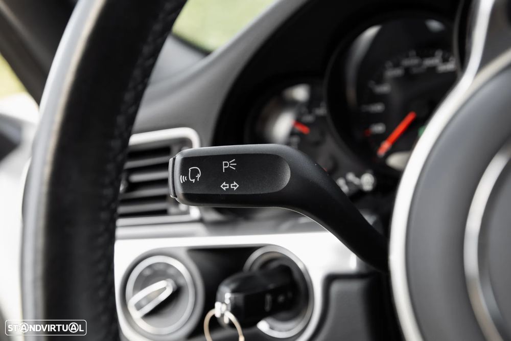 Porsche 911 (991) Carrera 4 S PDK - 27