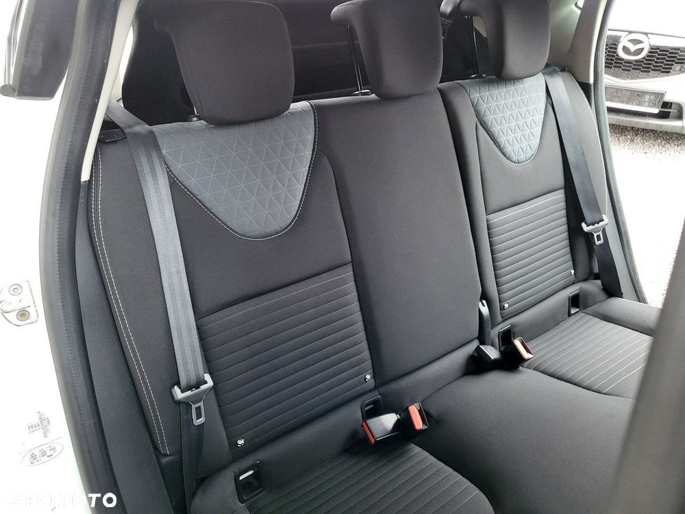 Renault Clio - 24