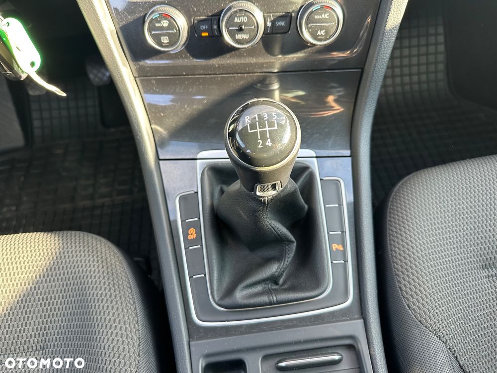 Volkswagen Golf 1.6 TDI (BlueMotion Technology) Comfortline - 16