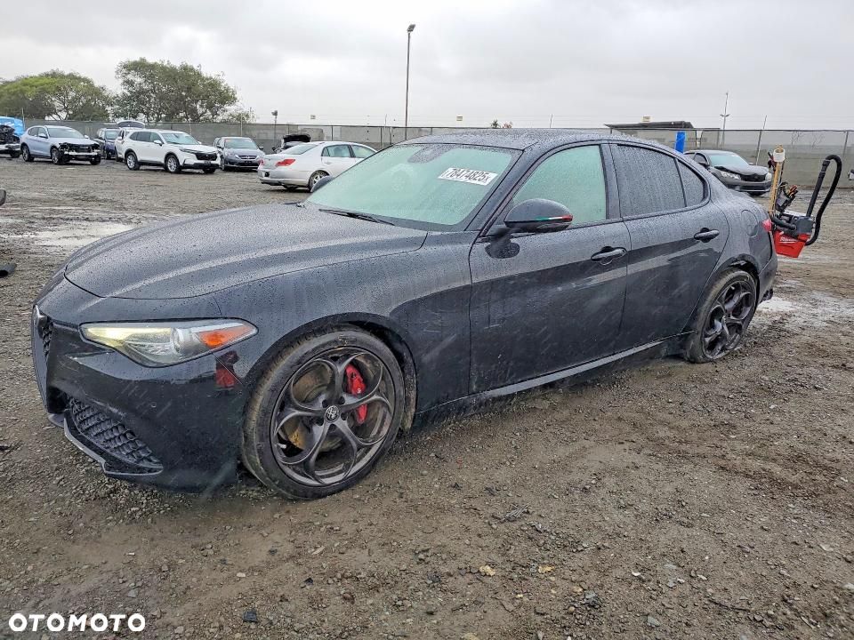 Alfa Romeo Giulia - 2