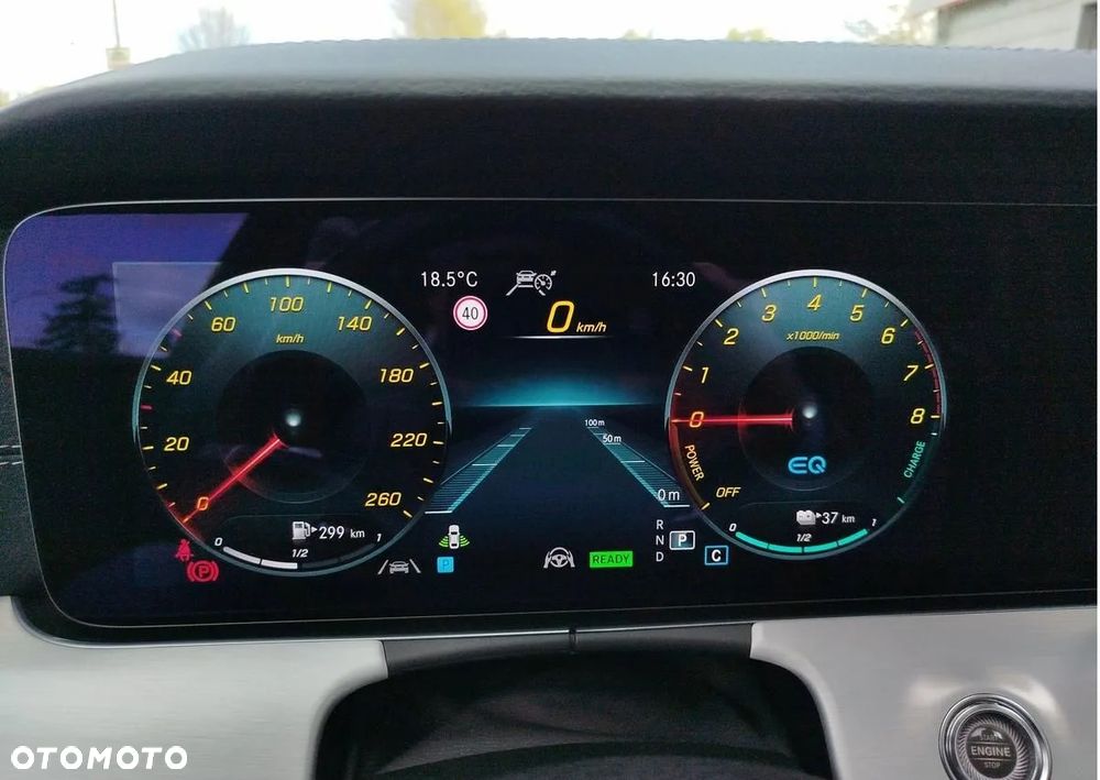 Mercedes-Benz Klasa E 300 9G-TRONIC AMG Line - 29
