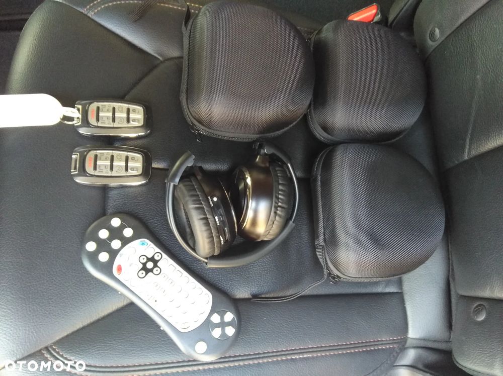 Chrysler Pacifica - 12