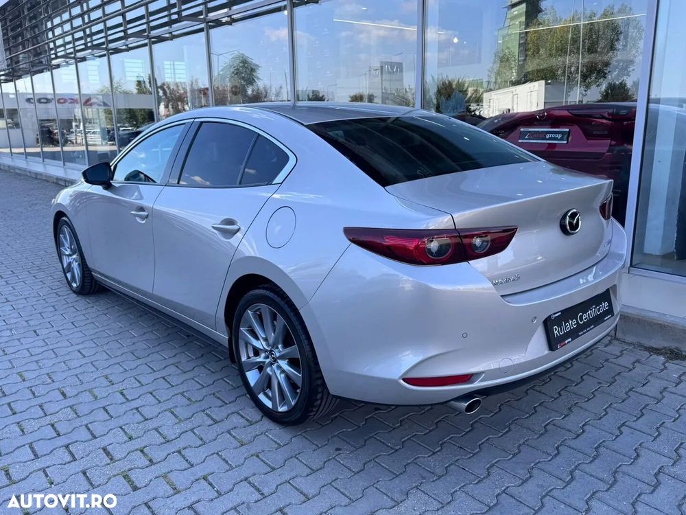 Mazda 3 - 8