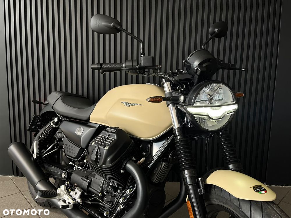 Moto Guzzi V7 - 4