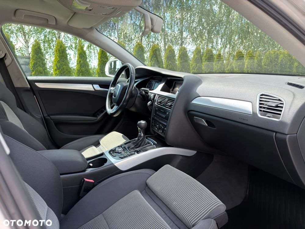 Audi A4 Limousine 1.8 TFSI Ambiente - 39