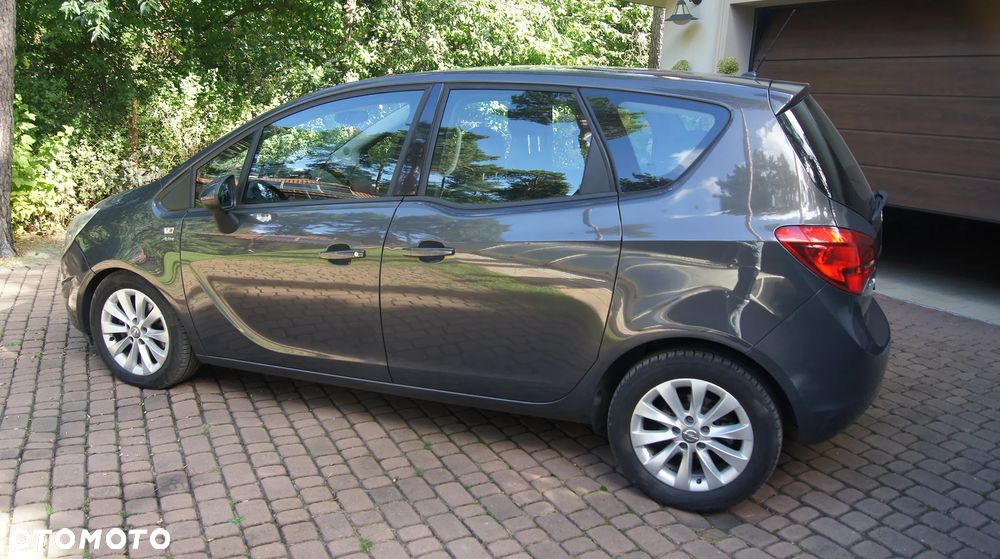 Opel Meriva 1.4 T Cosmo - 10