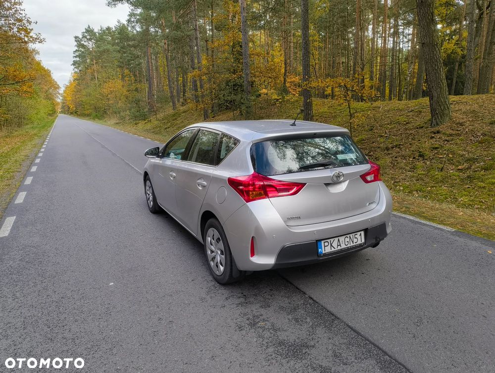 Toyota Auris 1.6 Active - 3