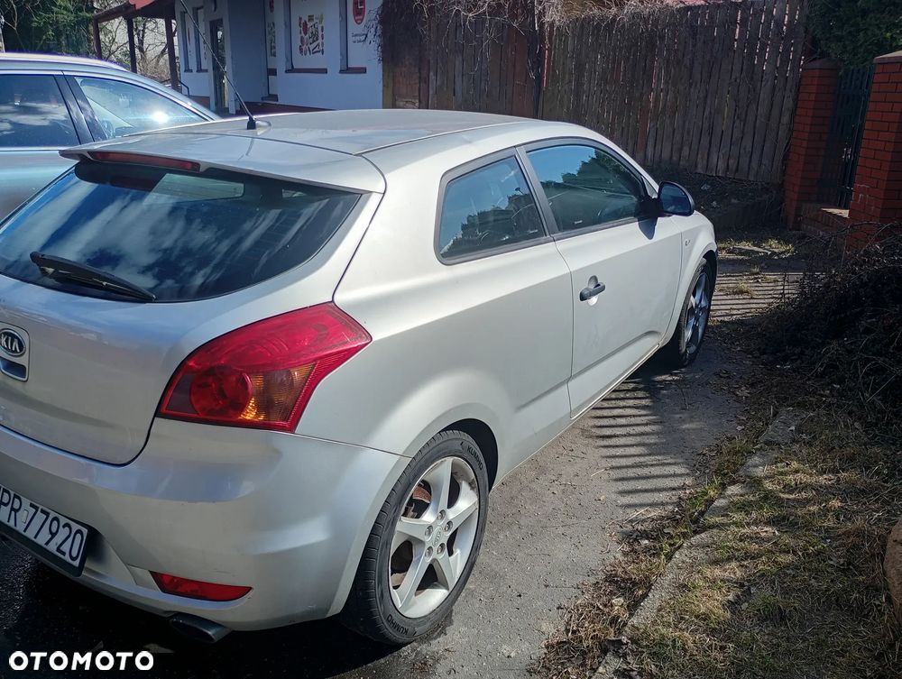 Kia Ceed - 5