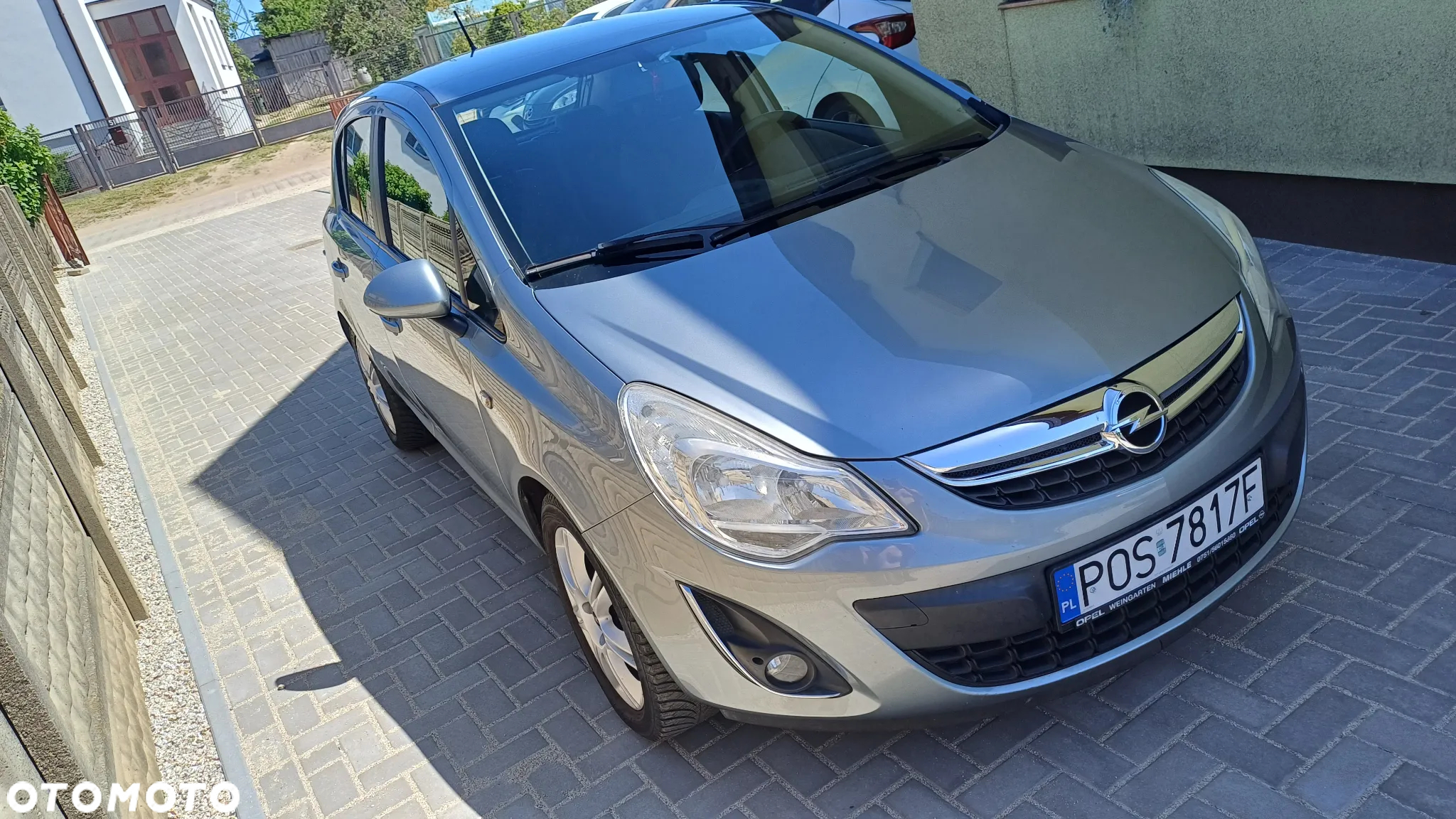 Opel Corsa 1.4 16V Cosmo - 6