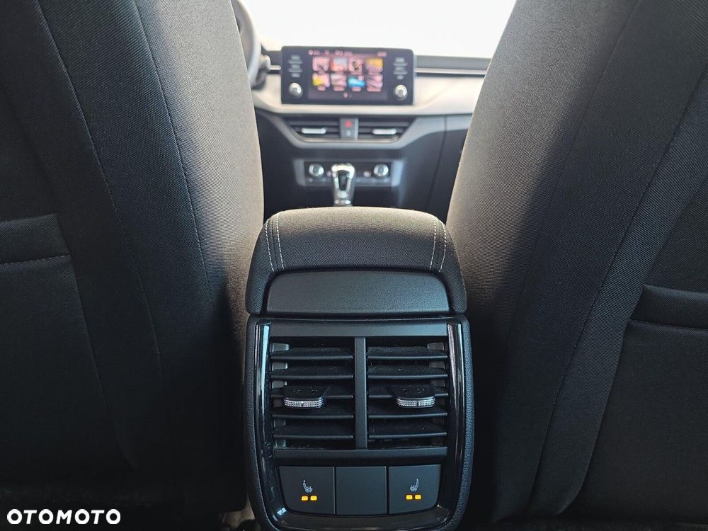 Skoda Kamiq 1.0 TSI Ambition DSG - 28