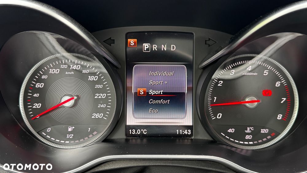 Mercedes-Benz Klasa C 300 9G-TRONIC AMG Line - 34