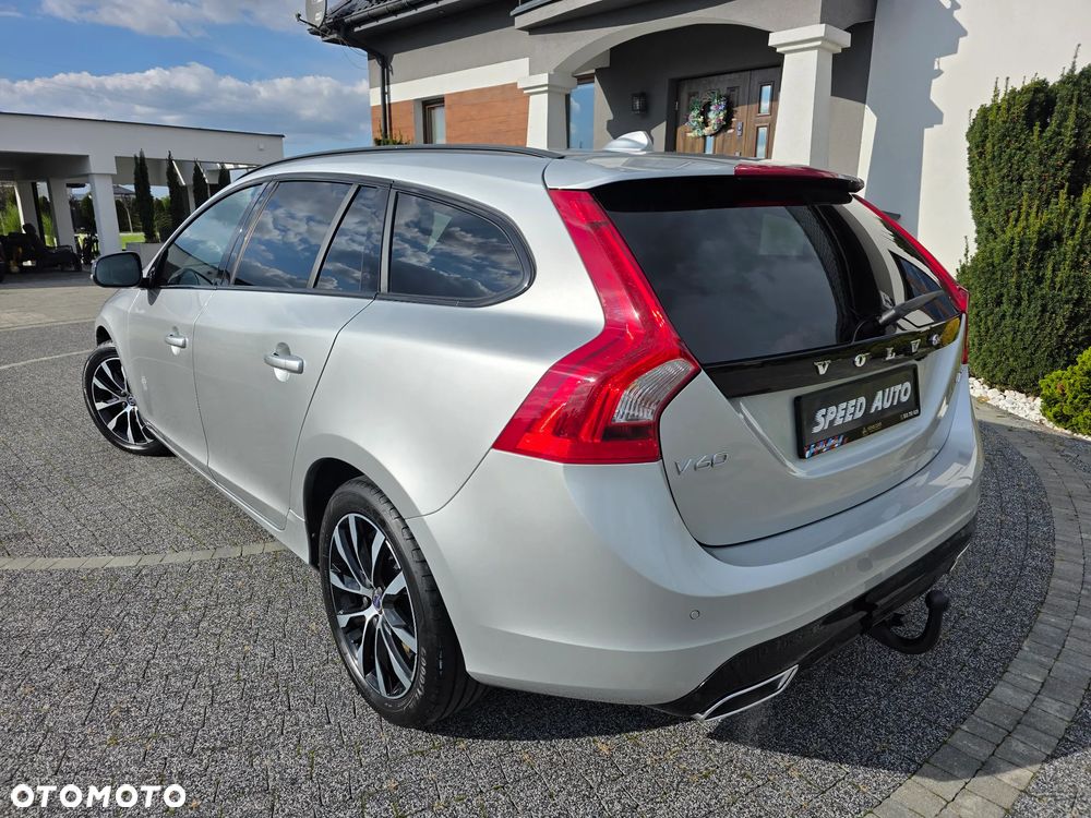 Volvo V60 D3 Geartronic Summum - 3