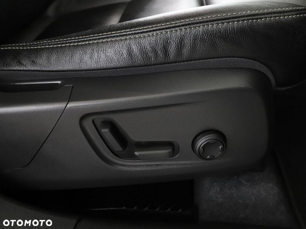 Volvo XC 40 T4 Recharge DKG Ultimate Bright - 41