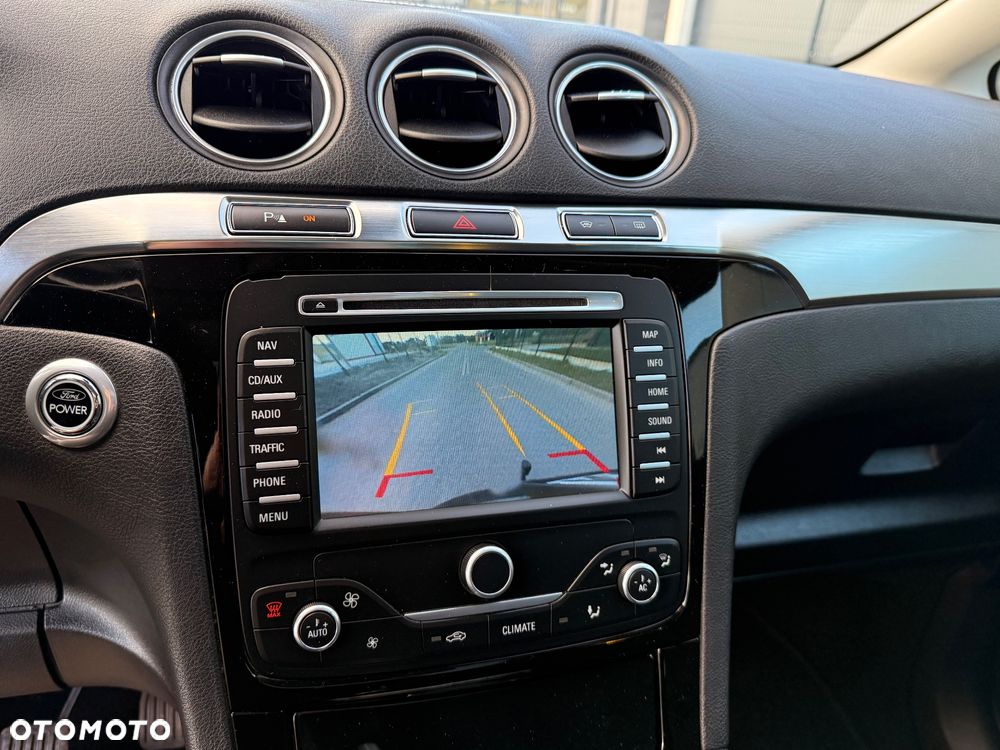 Ford S-Max 2.0 T Titanium - 32