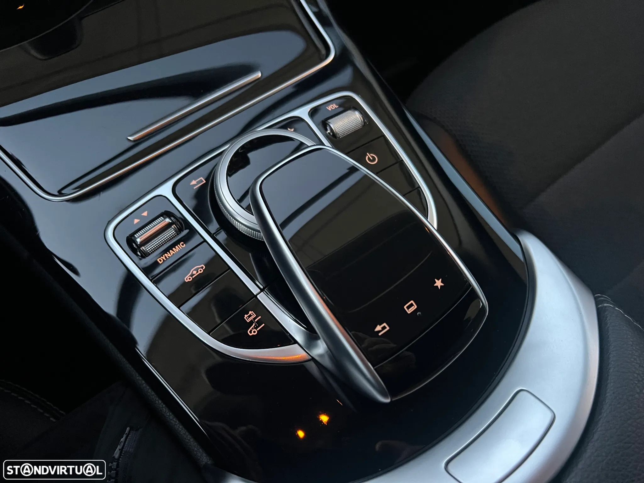 Mercedes-Benz C 350 e - 34