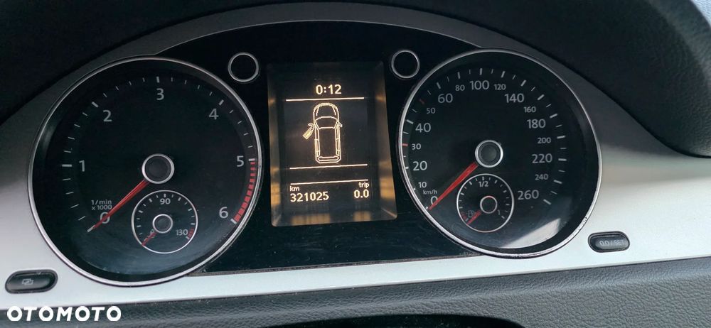 Volkswagen Passat 2.0 TDI DPF Comfortline DSG - 10