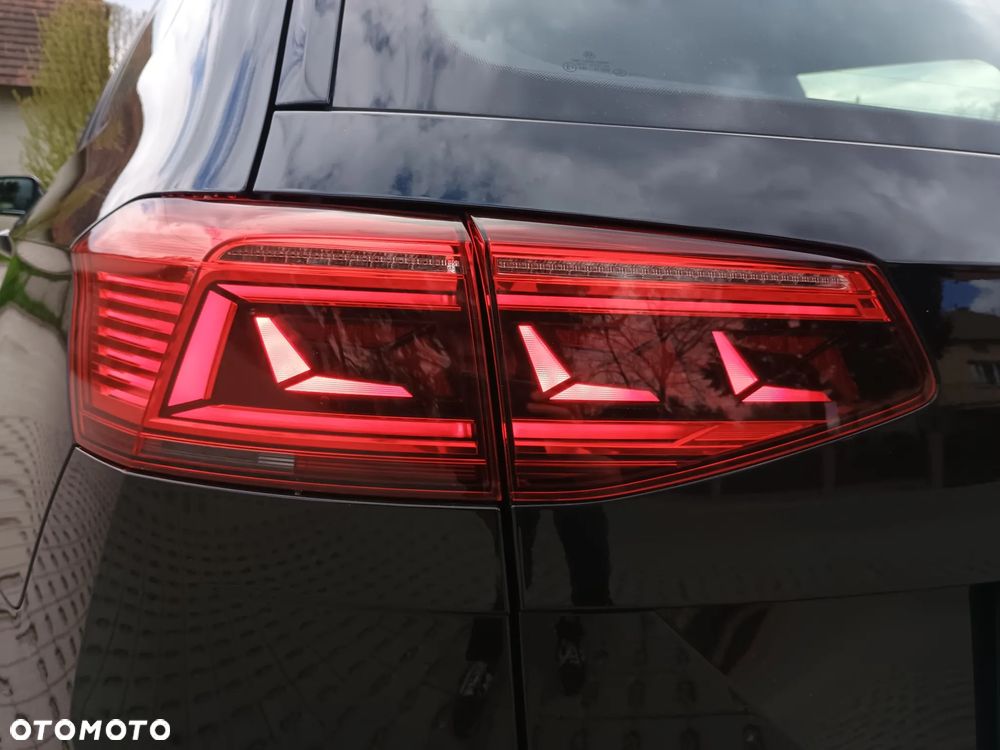 Volkswagen Passat - 9