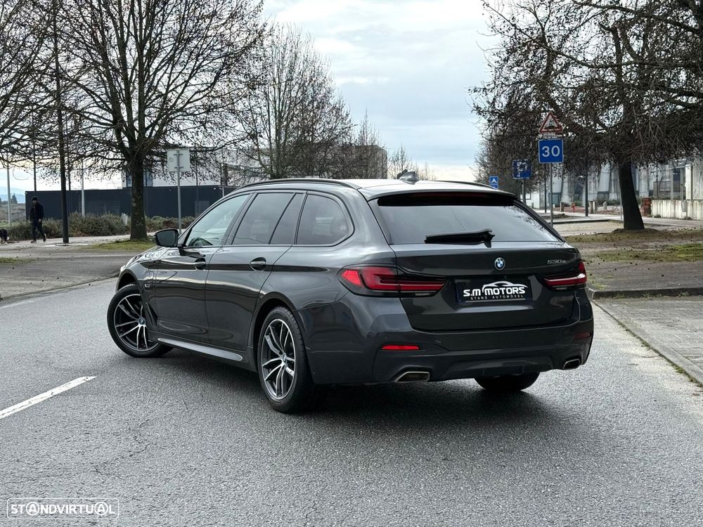 BMW 530 e Pack Desportivo M - 2