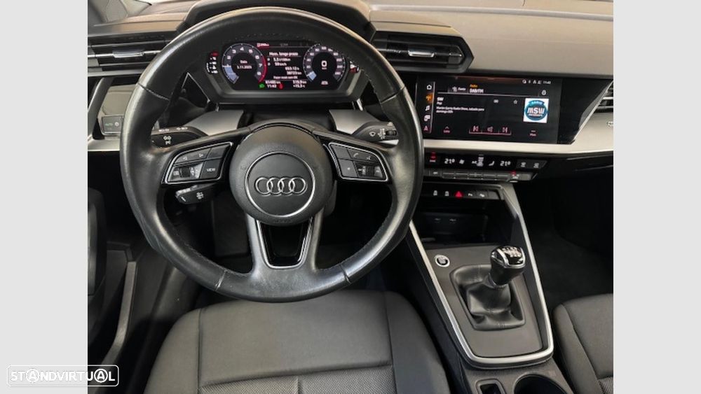 Audi A3 Limousine 30 TFSI Advanced - 11