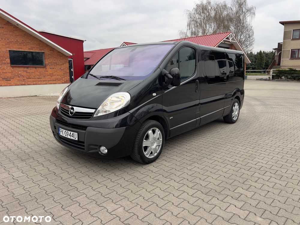 Opel Vivaro - 1
