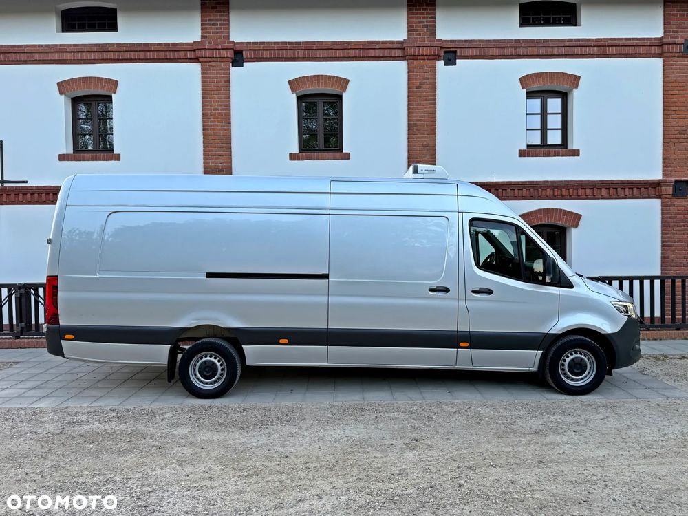 Mercedes-Benz Sprinter 907 3.0 V6 Maxi Long L4H2 Chłodnia - 5